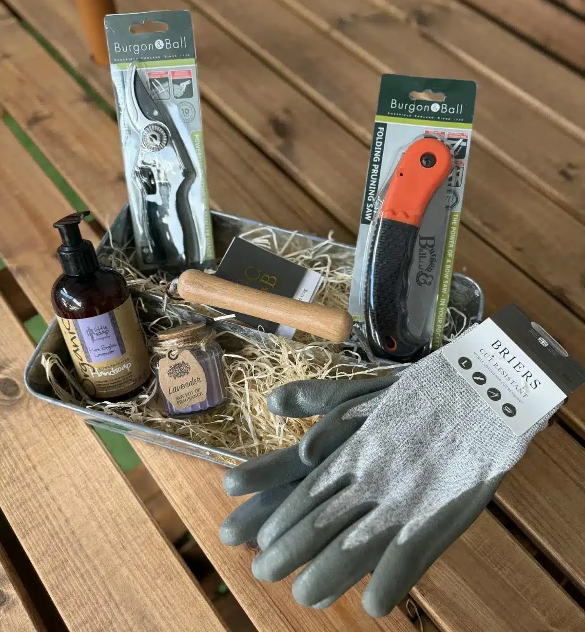 GARDEN THEME HAMPER